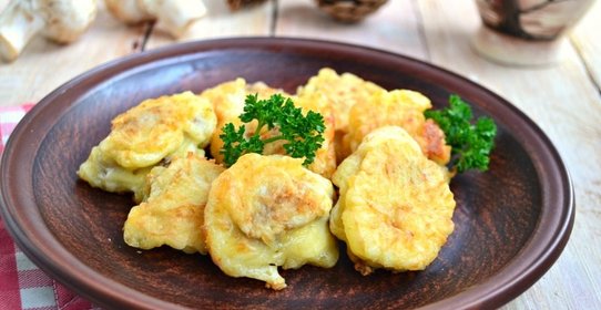 Шампиньоны в сырном кляре