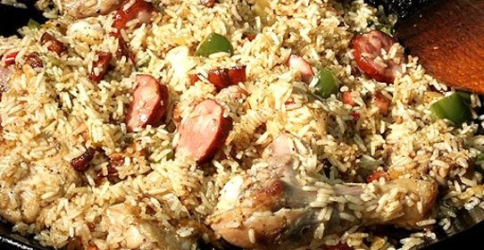 Плов с колбасой