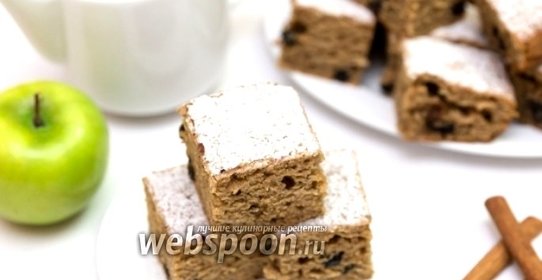 Цельнозерновой пирог с яблоком, корицей и вяленой черникой