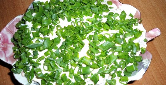 Салат из консервированной сардины