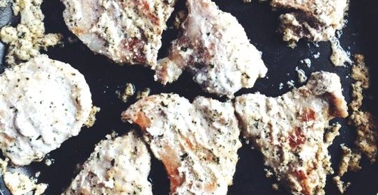 Свинина, тушеная в сметане