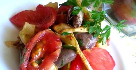 Салат из помидоров и моркови