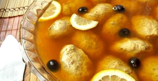 Фаршированная заливная рыба