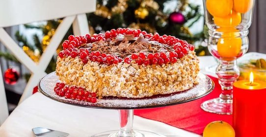 Торт «Безе с орехами»