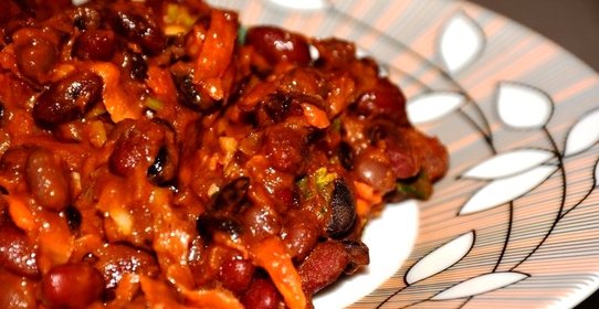 Фасоль красная тушеная