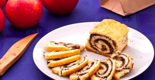 Маковый рулет с изюмом