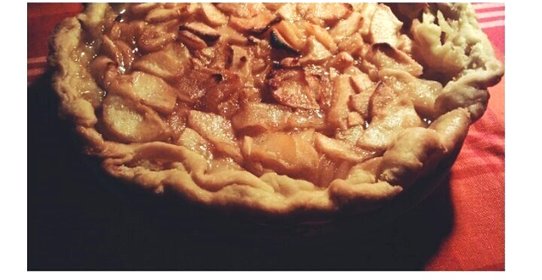 Карамельный яблочно-грушевый пирог