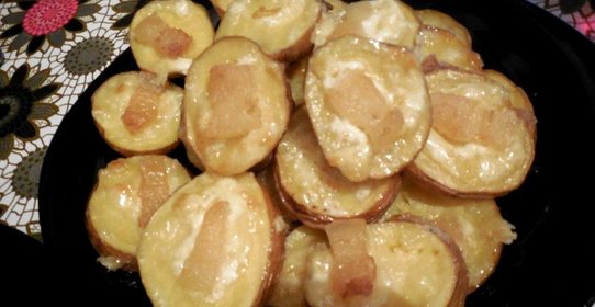 Картофель с салом и чесноком