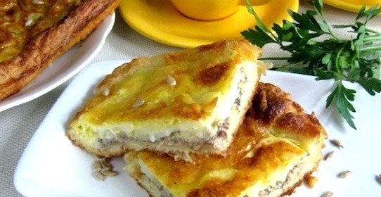 Открытый пирог с рыбой