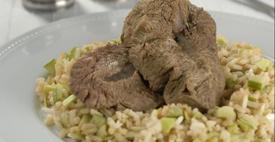 Отварная говядина с рисовым гарниром