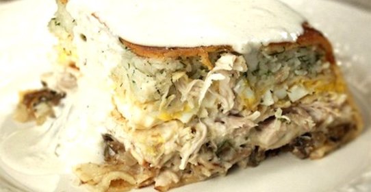 Пирог из блинов с мясом