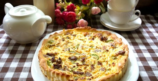 Пирог с курицей и кабачком