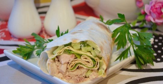 Рулетики из лаваша с курицей