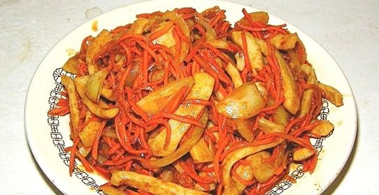 Хе из моркови и кальмаров