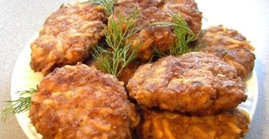 Котлеты из фарша с рисом