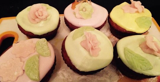 Мини-куличики с итальянской меренгой