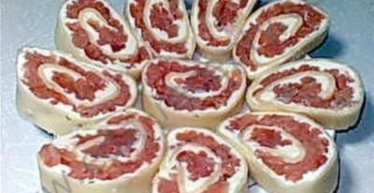 Рулетики из семги с сыром Улитки