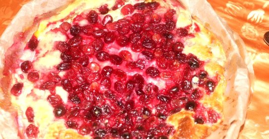 Клюквенный пирог с заливкой