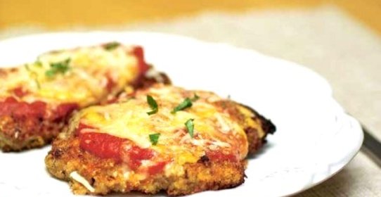 Эскалопы из свинины с овощами и сыром