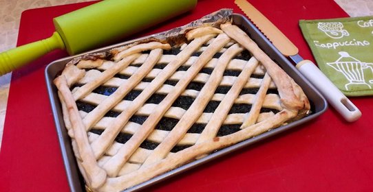 Пирог с щавелем из готового теста