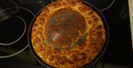 Пирог с гусем и квашеной капустой