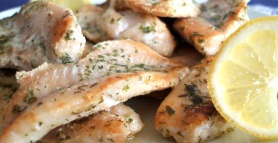 Жареный окунь с паприкой и орегано