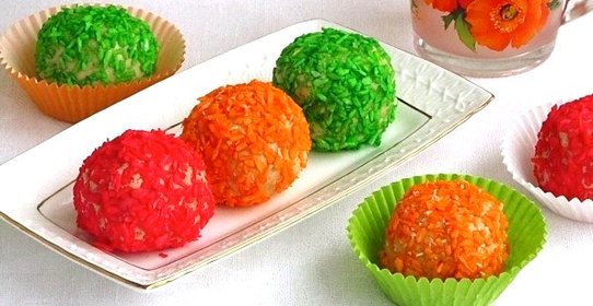 Вафельные шарики в кокосовой стружке