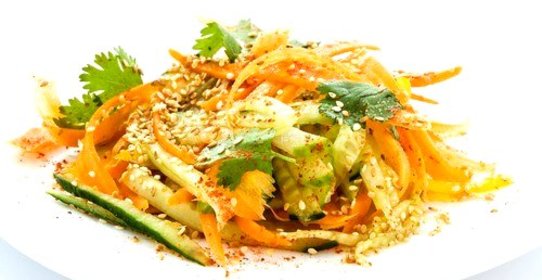 Салат из сельдерея с морковью