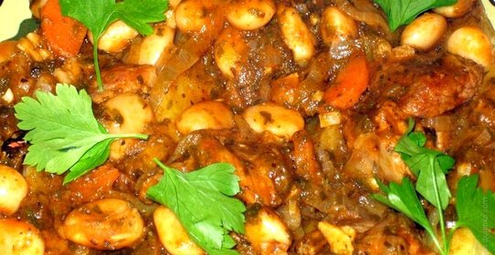 Фасоль с мясом