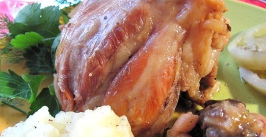 Мясо в чугунке в духовке