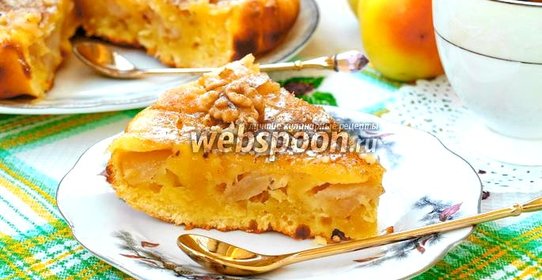 Пирог с яблоками на сметане