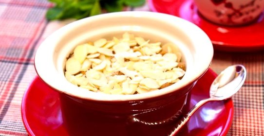 Яблоки, запеченные под штрейзелем