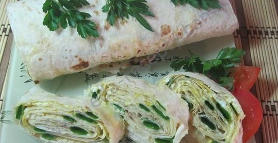 Рулет из лаваша с сыром