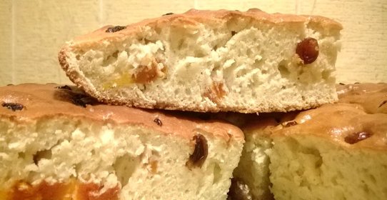 Пирог с молоком и фруктами