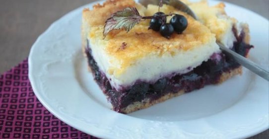 Пирог со смородиной и маскарпоне