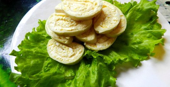 Сырные рулетики с чесноком