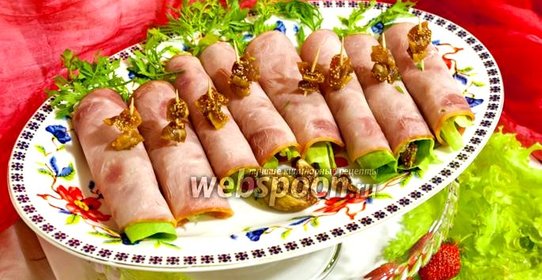 Рулетики из ветчины с инжиром и сыром Дор Блю