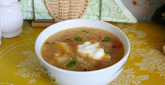 Щи из свежей капусты с перловкой