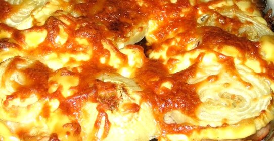 Свинина по‑французски с сыром и луком