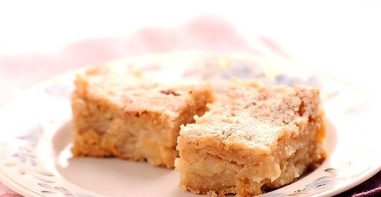 Яблочный пирог с манкой