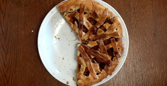 Пирог с курагой