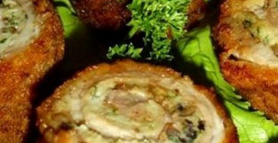 Свиные рулеты с омлетом и грибами