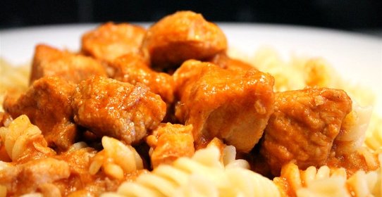 Гуляш классический из свинины