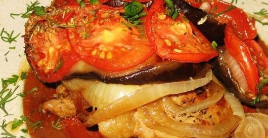 Свинина, запеченная с баклажанами в духовке