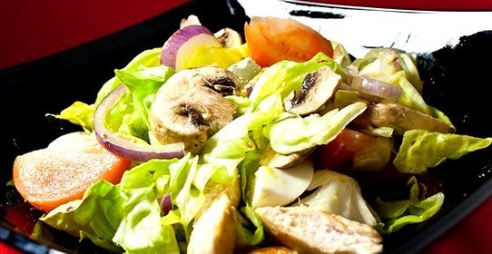 Салат «Цезарь» с портобелло