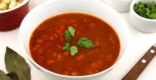 Томатный суп с фасолью