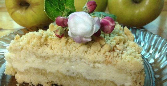 Пирог «Яблони в цвету»