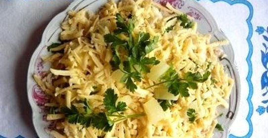 Салат с мясом и ананасом