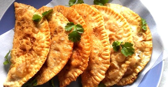 Чебуреки с мясом и зеленью