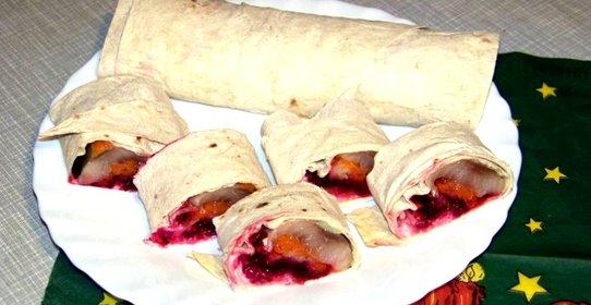 Рулет селедка под шубой в лаваше